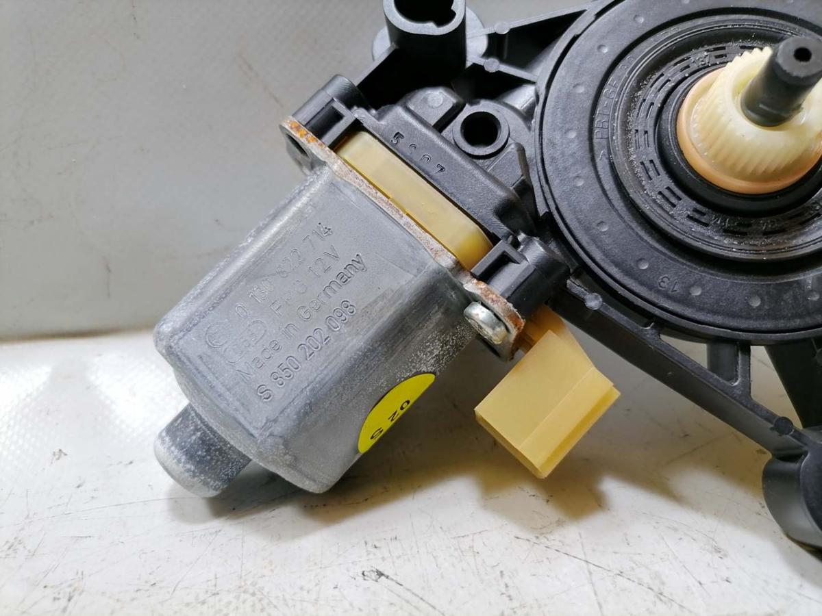 Porsche Macan original Fensterhebermotor hinten rechts Bj.2015